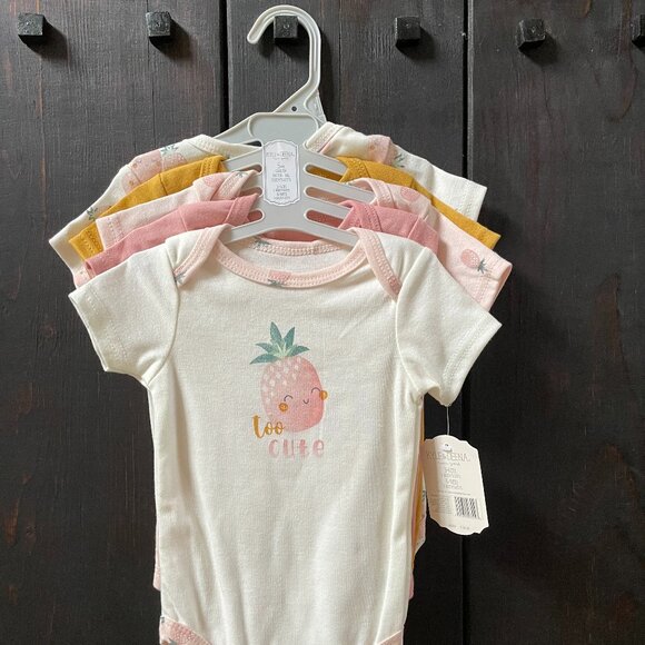Set of 5 Girls Baby Bodysuits, 3-6m and 6-9m, 5-Pack Rompers, Pink, Strawberries - Picture 1 of 10